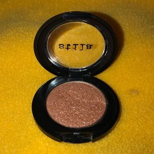 Stila jewel eye shadow in golden topaz